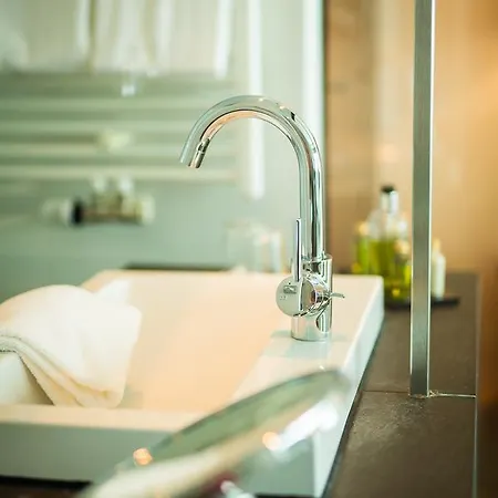 Aika Seaside Living 4* Фридрихсхафен