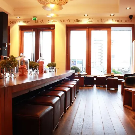 Ξενοδοχείο Aika Seaside Living 4*