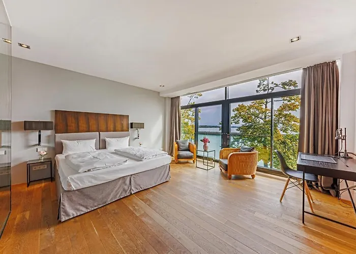 Szálloda Aika Seaside Living Friedrichshafen